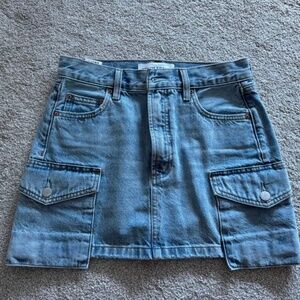 Denim forum cargo skirt size 24